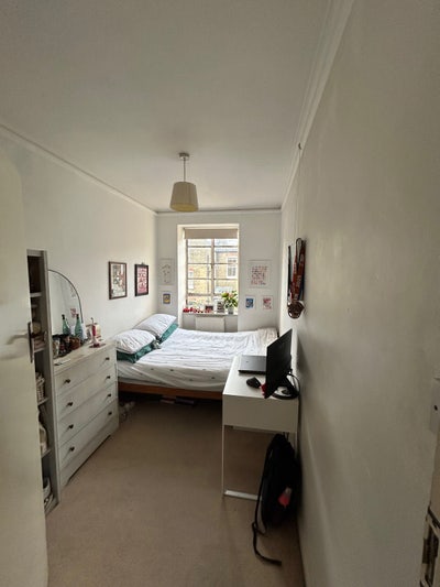Cosy Double in female flat share - Clapham South Main Photo