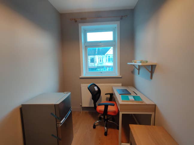 🔥 Prime location 🔥Two rooms: Bedroom & Study 🔥 Main Photo