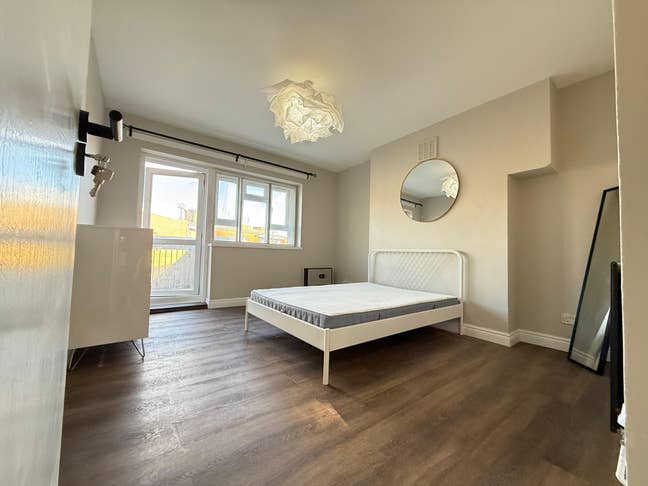 🌟Bright, Modern Rooms in East London E14 Main Photo