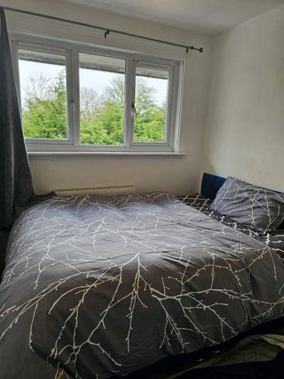 One room in 2 bed house Main Photo