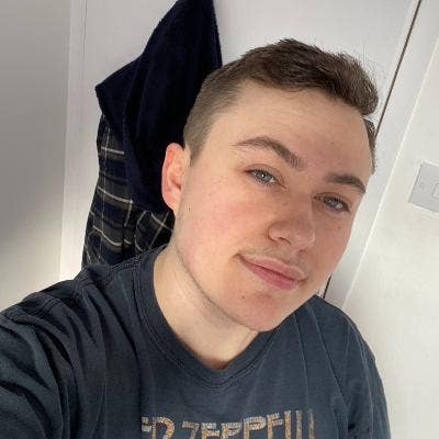 Looking for a room! Main Photo