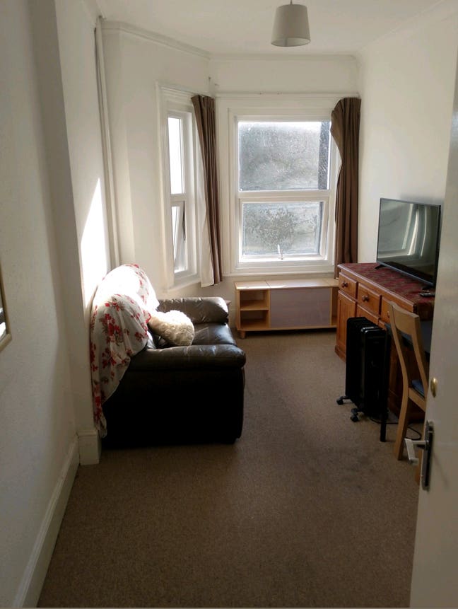 Unique 2 Rooms with Private Bathroom Main Photo