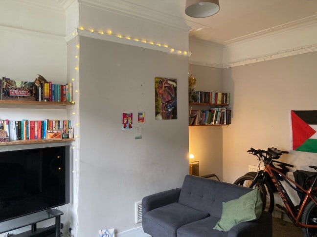 Communal house looking for a housemate Main Photo