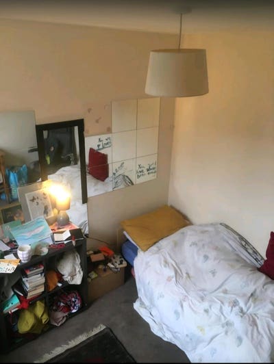 Single bedroom in a friendly shared house Main Photo
