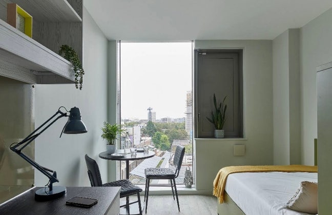 Private Student Studio in London – Aug to Sep Main Photo