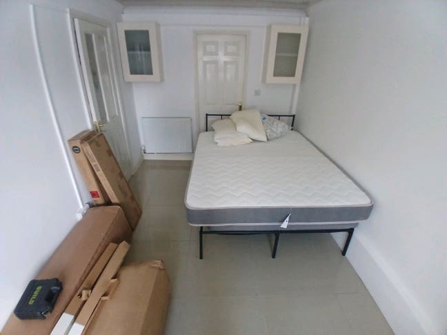 Spacious Room with All Bills inc. in Mitcham Main Photo