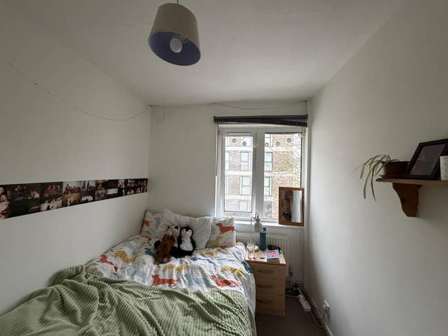 Spare room &pound;895  Main Photo