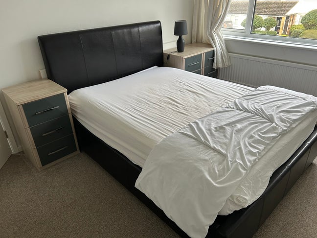 Large Double room  Main Photo