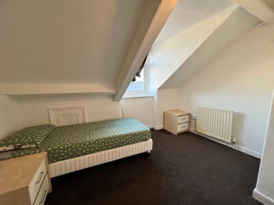 Fantastic Loft Room  Main Photo