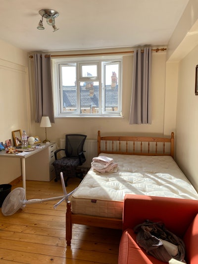 Spacious double bedroom near King’s Cross Main Photo