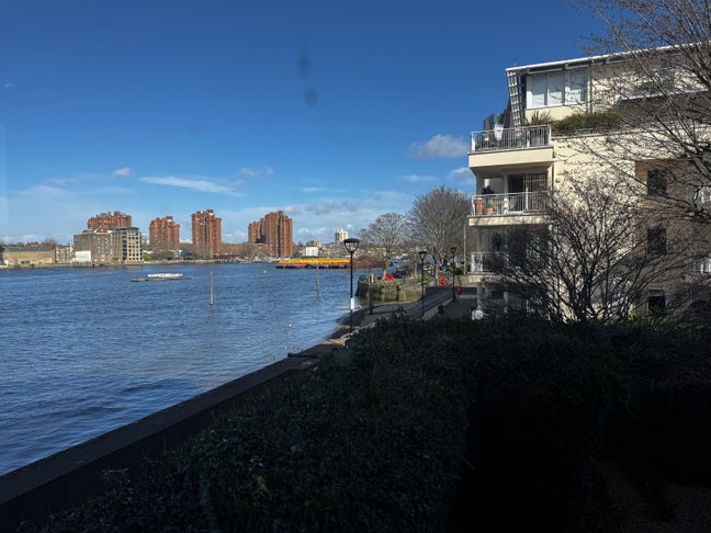 Big Double Room in Calm, Creative, Flat  Main Photo