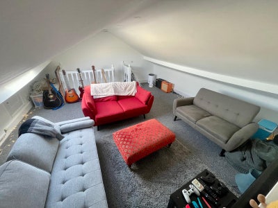 Bright Double Room by Clapham North Main Photo