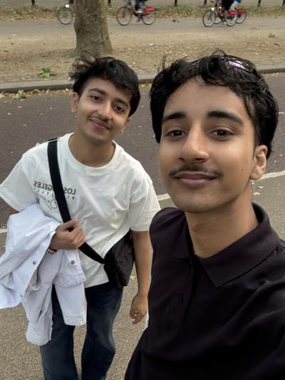 2 rooms sought by 2 males Main Photo