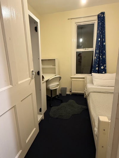 Nice single room at Wimbledon / Raynes Park area Main Photo