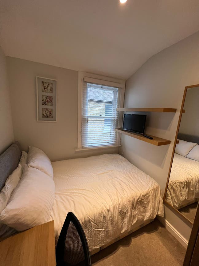 85R3) Smaller Double | Furnished | Bills Inc Main Photo