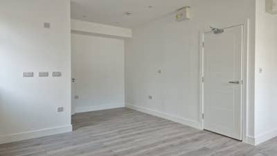 Self-Contained Studio Flat in Ealing - DSS Welcome Main Photo