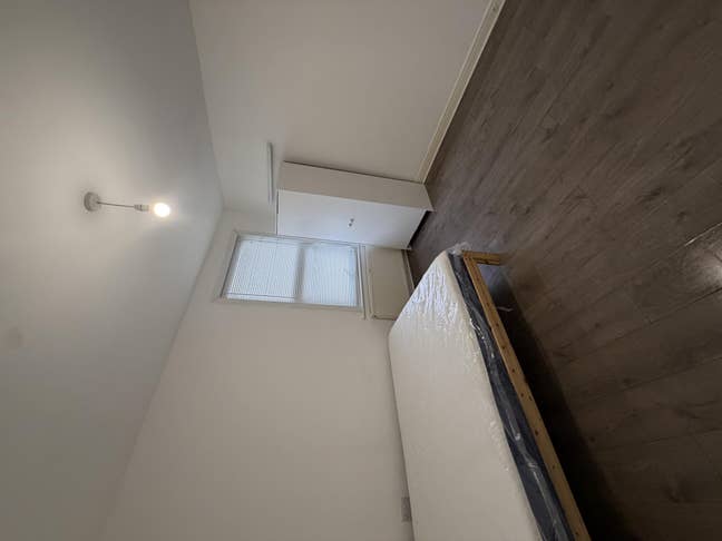 Large Double Room – 10 min Walk to Northumberland  Main Photo