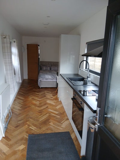 Studio in East Grinstead  Main Photo