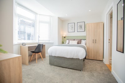 Luxury 8 Bed HMO in Portsmouth - All En-Suite 🌟 Main Photo