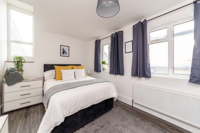 🏡🚿Large Ensuite - Great Housemates - Hanwell🚆🌳 Main Photo