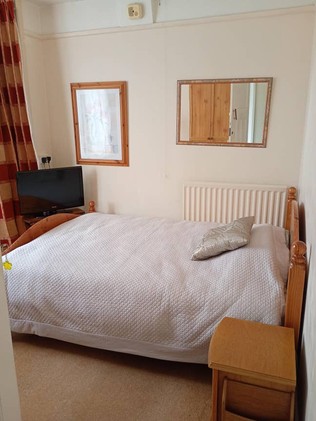   Salisbury good size room  Main Photo