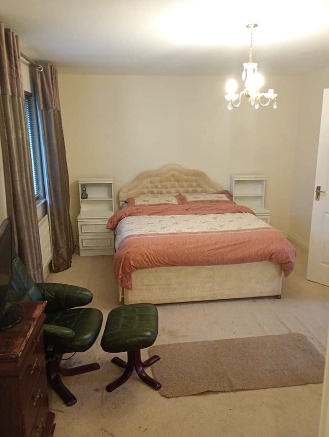 🏠 Two Rooms Available – Bills Included | Flexible Main Photo