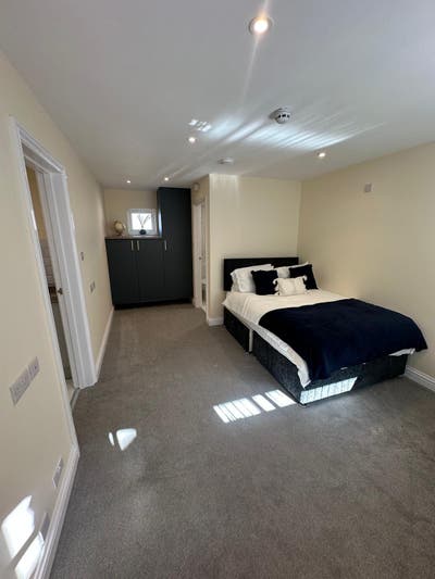 Large Studio Flat in Hoole - Bills Inc Main Photo