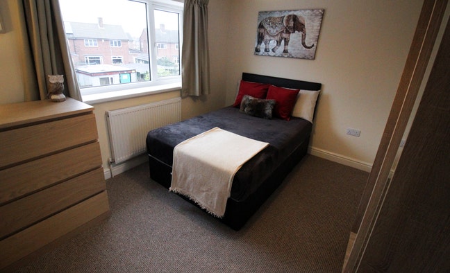 En-suite Rooms to rent Thurcroft - No Deposit  Main Photo