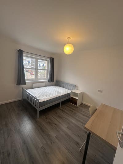 Four amazing furnished Double Room  Main Photo