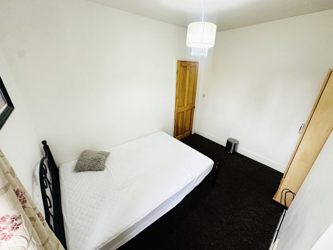 Brand New 3Bedroom House In Plaistow E15 Main Photo