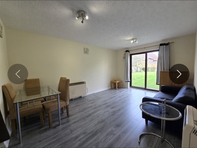 Large doube room available.. Main Photo