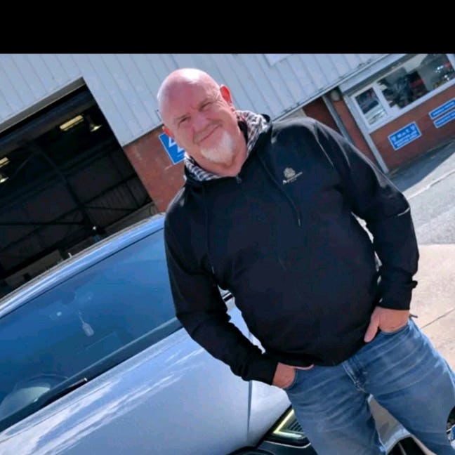 61 year old Male seeks a single or double room Main Photo