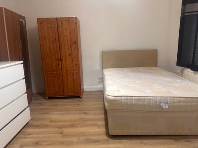 2Lovely Double Rooms@E14 7QR/Limehouse DLR Main Photo