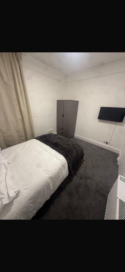 Universal Credits , Pip, Dss, Esa, Dwp Top Ups Bra Main Photo