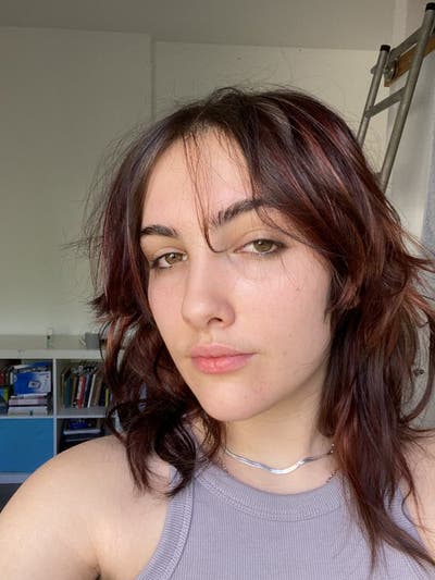 Couple seeks double room Main Photo