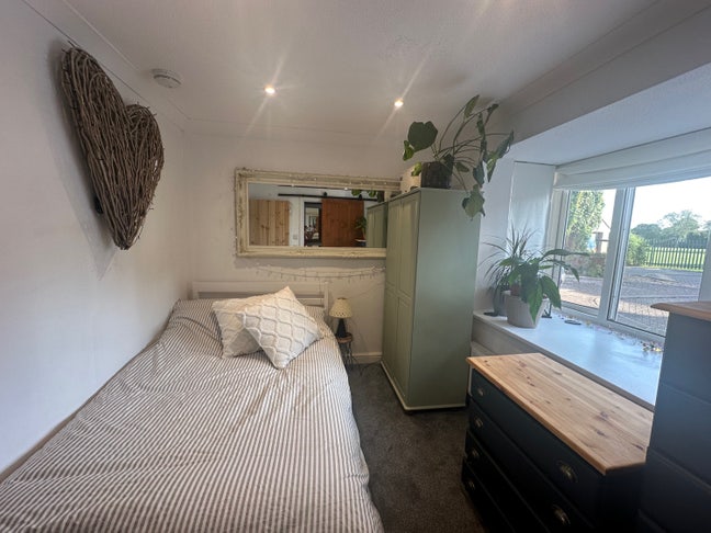 Luxury modern house ensuites Cranfield MK43 0HE Main Photo