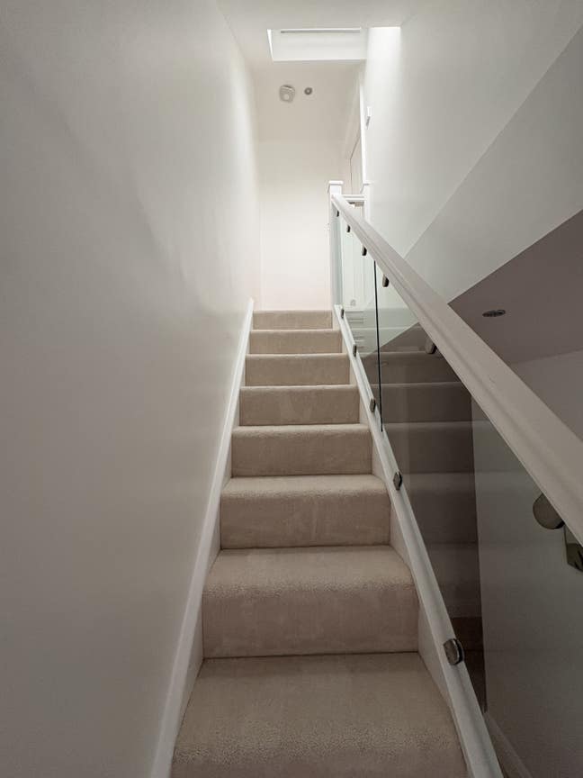 Spacious Loft Room with En-suite - &pound;1100pcm  Main Photo