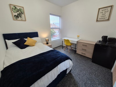 Newly renovated en-suite rooms,Oakleys Rd Main Photo