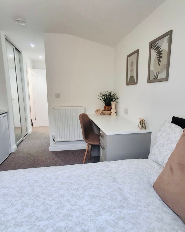 New Large double en-suite rooms Main Photo