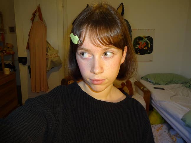 Young professional female looking for single room Main Photo