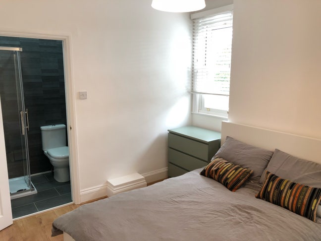 Ensuite double room Main Photo