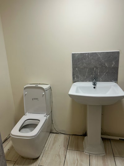 Studio to rent Main Photo