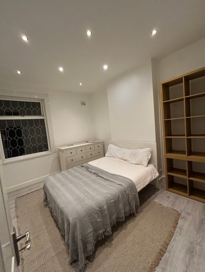 Double Room in Friendly Home – Great Location Main Photo