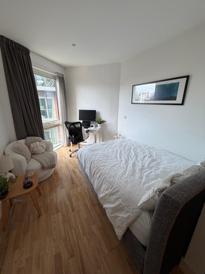 Double room available in Wandsworth Town Main Photo