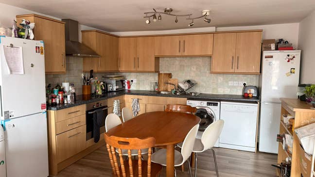 Lovely short-term flat share from now until May Main Photo