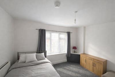 *New Studio Flat Availale Now Bills Included** Main Photo