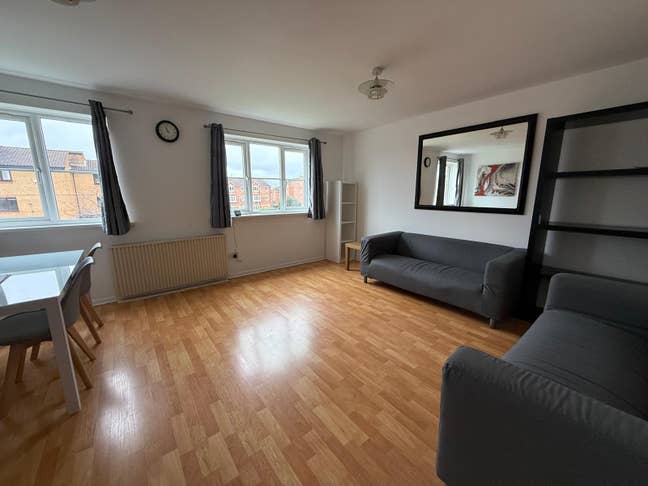 Two Bedroom Flat/East Finchley Main Photo