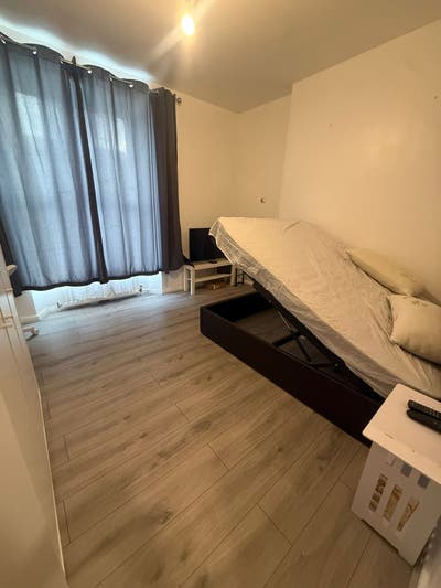 2 Rooms Available – Great Location Near City & Uni Main Photo