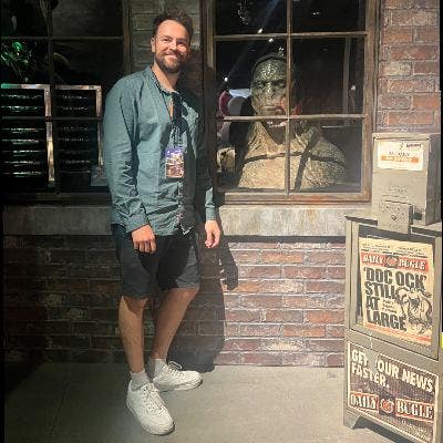 Hi,  My name is Ian. I’m 28 and from Aust... Main Photo