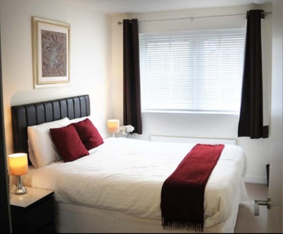 Double Room nr Queen Mary 3 bed flat Main Photo